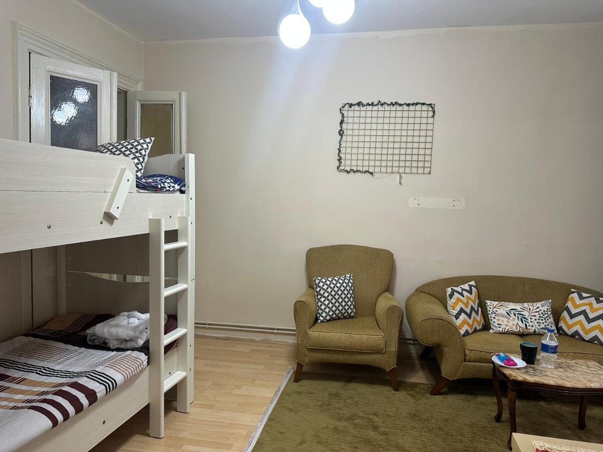 Nelly Guesthouse Стамбул Экстерьер фото