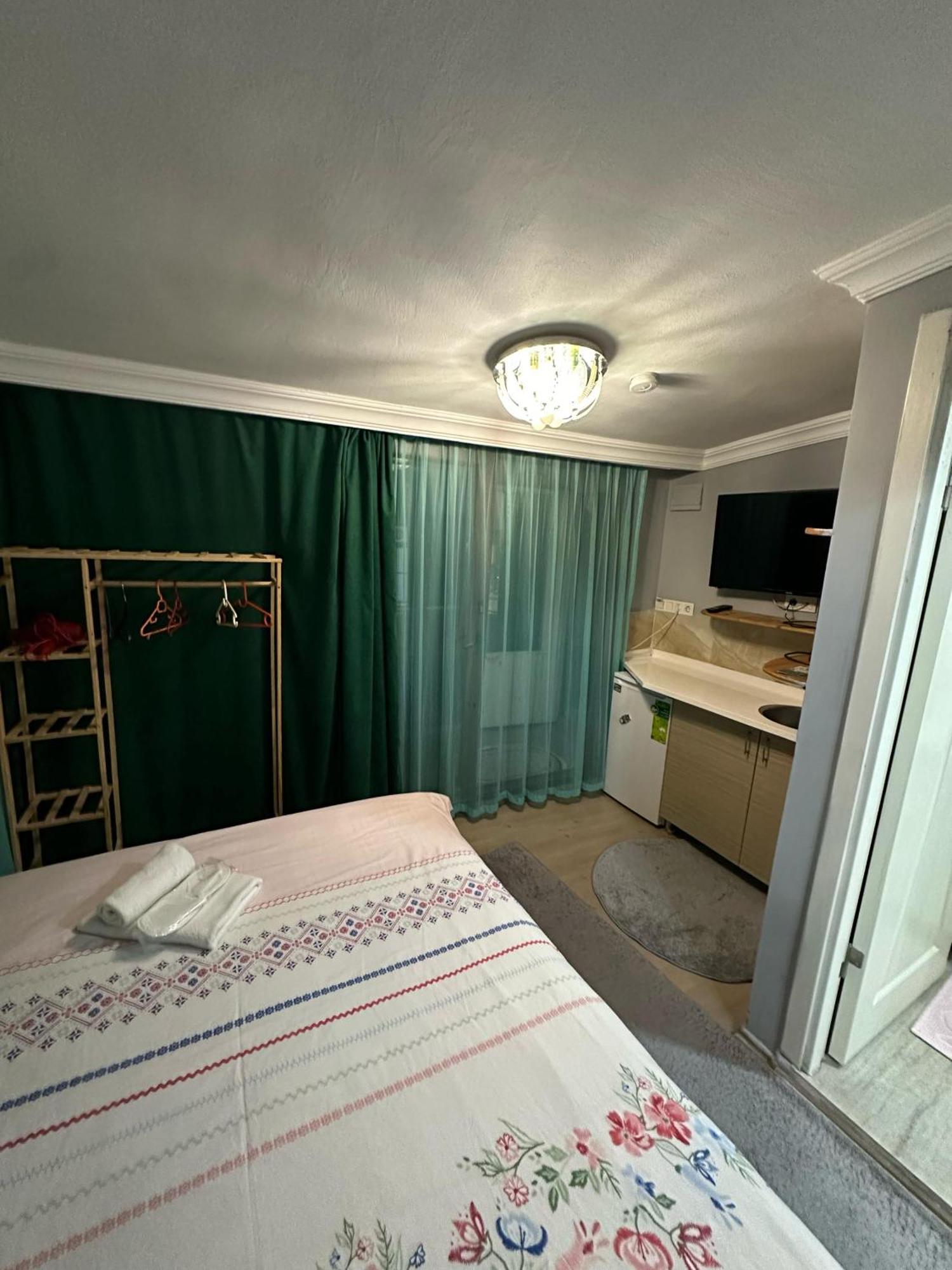 Nelly Guesthouse Стамбул Экстерьер фото