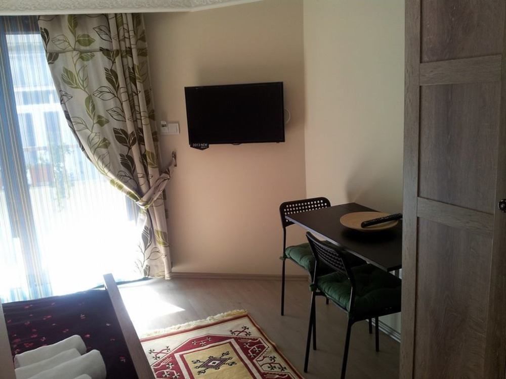 Nelly Guesthouse Стамбул Экстерьер фото